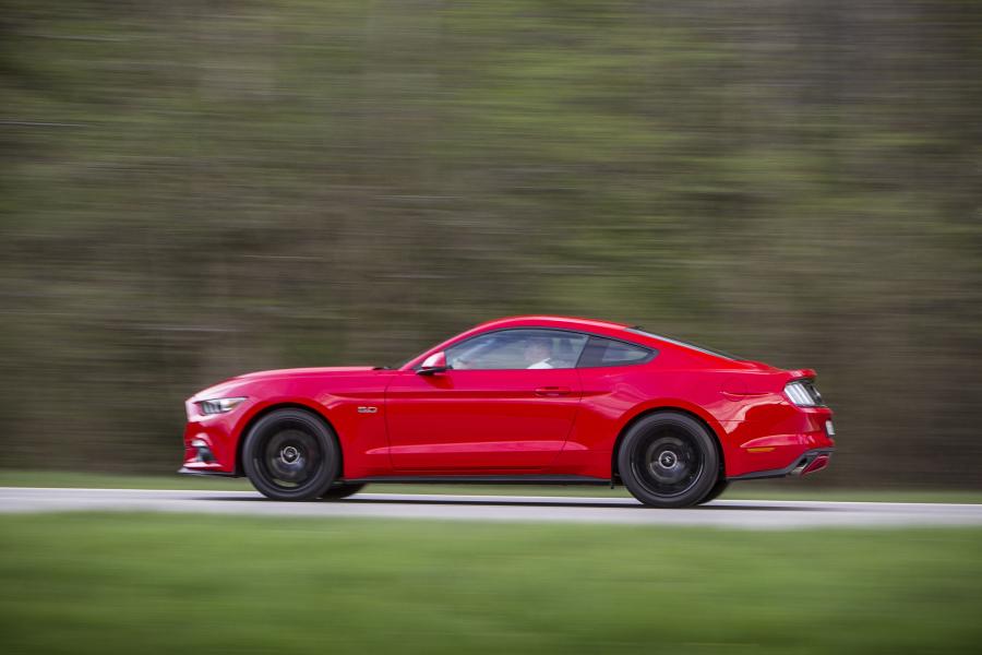  Ford Mustang GT Fastback 2015 года  (EU) (фото 36 из 37)